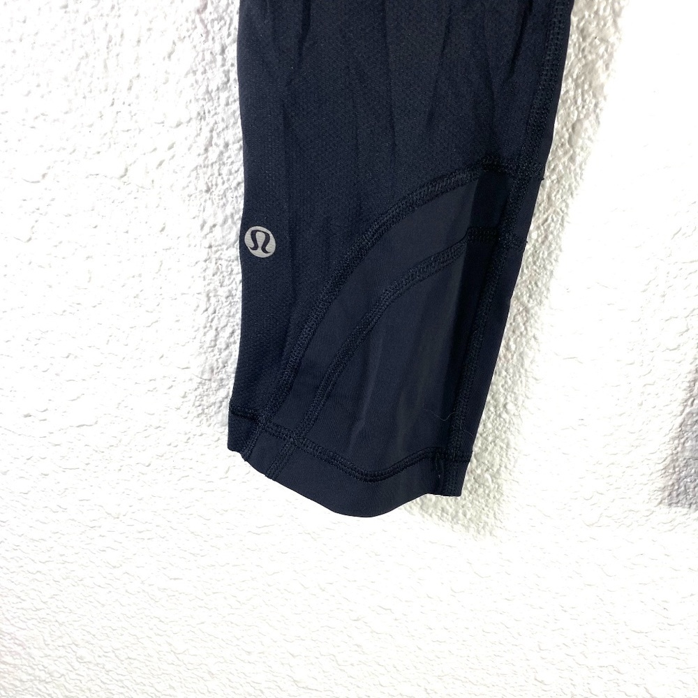 Lululemon Black Pace Crop Leggings SZ 4 - Picture 2 of 5